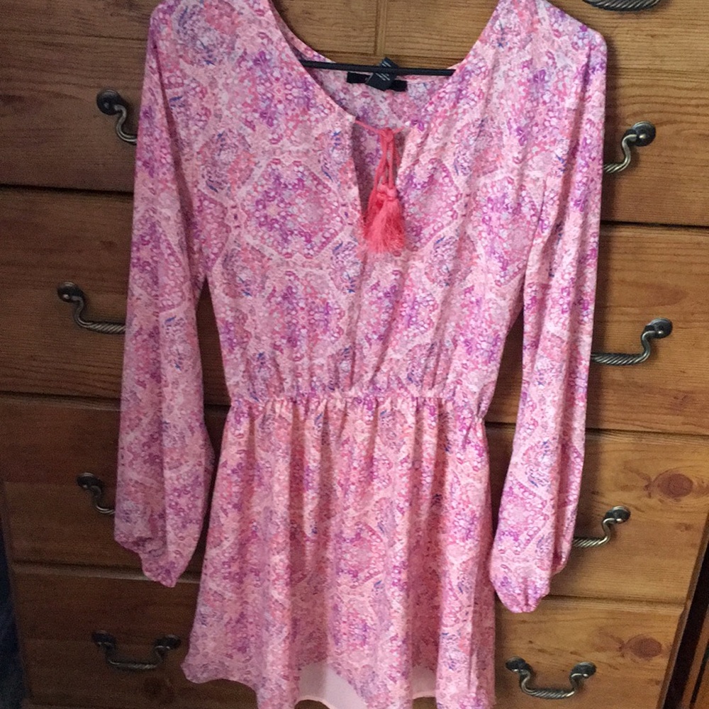Patterned silky dress!